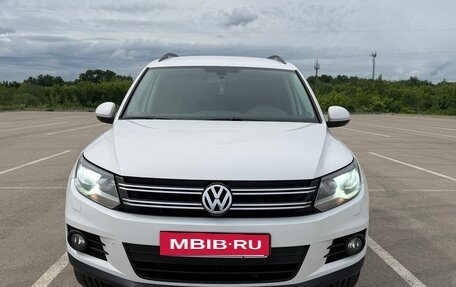 Volkswagen Tiguan I, 2012 год, 920 000 рублей, 2 фотография