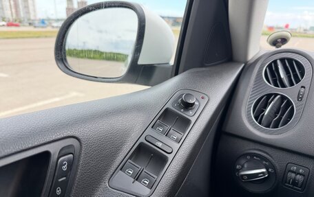 Volkswagen Tiguan I, 2012 год, 920 000 рублей, 20 фотография