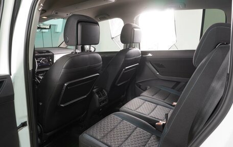 Volkswagen Touran III, 2019 год, 2 049 000 рублей, 11 фотография