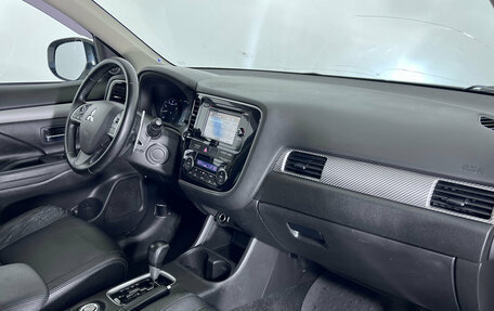 Mitsubishi Outlander III рестайлинг 3, 2012 год, 1 521 000 рублей, 12 фотография