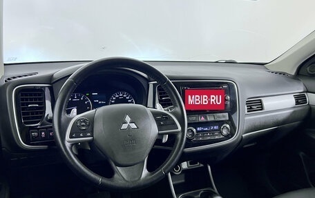 Mitsubishi Outlander III рестайлинг 3, 2012 год, 1 521 000 рублей, 10 фотография