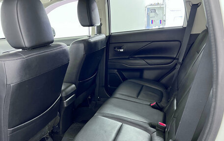 Mitsubishi Outlander III рестайлинг 3, 2012 год, 1 521 000 рублей, 20 фотография