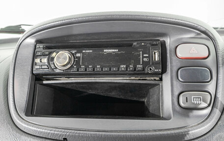 Nissan Serena II, 2000 год, 649 000 рублей, 15 фотография