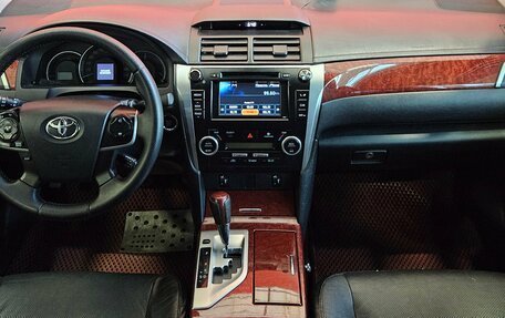 Toyota Camry, 2013 год, 1 349 000 рублей, 9 фотография