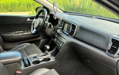 KIA Sportage IV рестайлинг, 2017 год, 2 600 000 рублей, 6 фотография