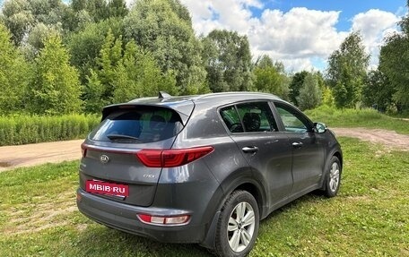 KIA Sportage IV рестайлинг, 2017 год, 2 600 000 рублей, 5 фотография