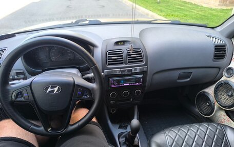 Hyundai Accent II, 2005 год, 195 000 рублей, 11 фотография