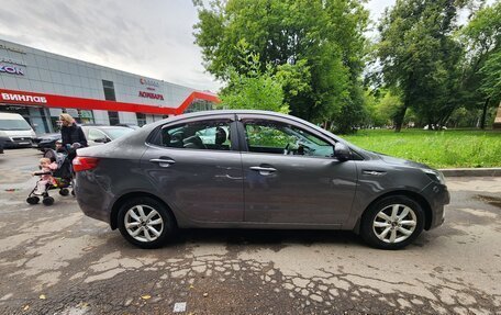 KIA Rio III рестайлинг, 2013 год, 800 000 рублей, 3 фотография
