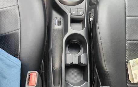 KIA Rio III рестайлинг, 2013 год, 800 000 рублей, 13 фотография