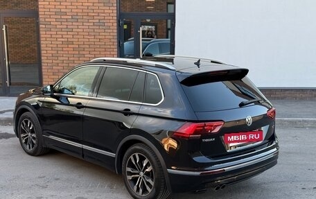 Volkswagen Tiguan II, 2018 год, 2 770 000 рублей, 16 фотография