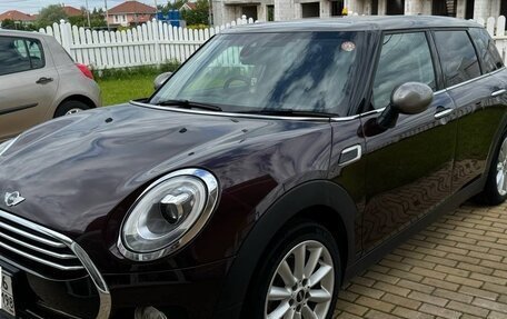 MINI Clubman, 2018 год, 1 699 000 рублей, 3 фотография