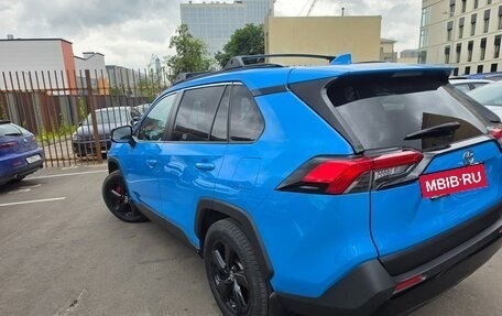 Toyota RAV4, 2021 год, 4 300 000 рублей, 6 фотография