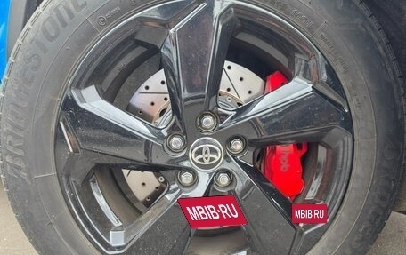 Toyota RAV4, 2021 год, 4 300 000 рублей, 7 фотография