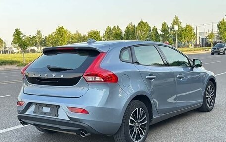 Volvo V40 II рестайлинг, 2019 год, 1 185 000 рублей, 7 фотография