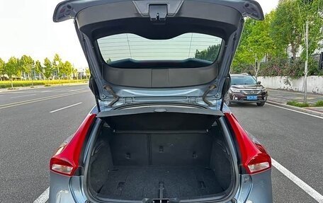 Volvo V40 II рестайлинг, 2019 год, 1 185 000 рублей, 9 фотография