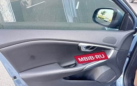 Volvo V40 II рестайлинг, 2019 год, 1 185 000 рублей, 11 фотография