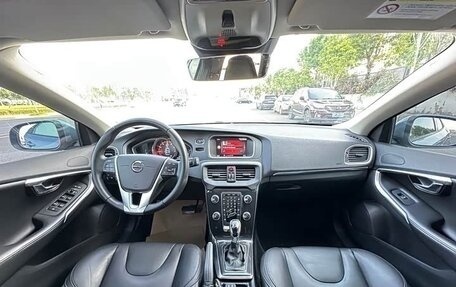 Volvo V40 II рестайлинг, 2019 год, 1 185 000 рублей, 16 фотография