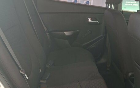 KIA Rio III рестайлинг, 2016 год, 890 000 рублей, 23 фотография