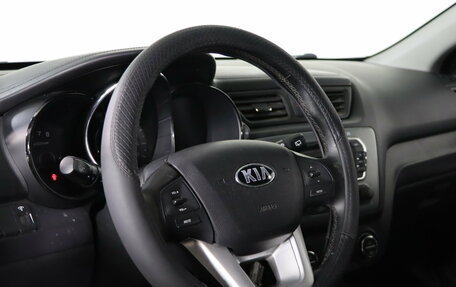 KIA Rio III рестайлинг, 2013 год, 799 990 рублей, 9 фотография