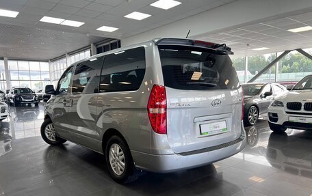 Hyundai Grand Starex Grand Starex I рестайлинг 2, 2016 год, 2 445 000 рублей, 5 фотография