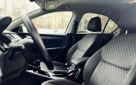 Skoda Octavia, 2018 год, 1 610 000 рублей, 10 фотография