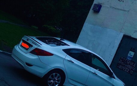 Hyundai Solaris II рестайлинг, 2013 год, 600 000 рублей, 2 фотография