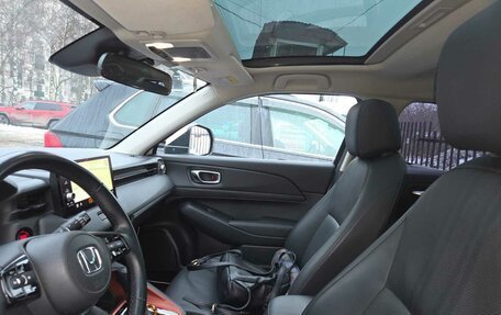 Honda Vezel, 2023 год, 2 250 000 рублей, 4 фотография