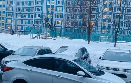 Hyundai Solaris II рестайлинг, 2013 год, 600 000 рублей, 8 фотография