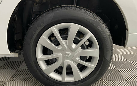 Renault Logan II, 2019 год, 935 000 рублей, 20 фотография