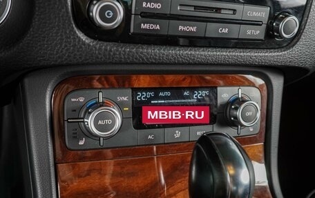 Volkswagen Touareg III, 2012 год, 1 669 000 рублей, 12 фотография