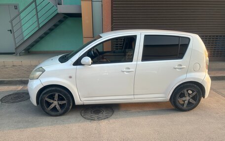 Toyota Passo III, 2004 год, 350 000 рублей, 2 фотография