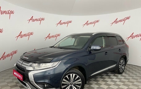 Mitsubishi Outlander III рестайлинг 3, 2019 год, 1 975 000 рублей, 1 фотография