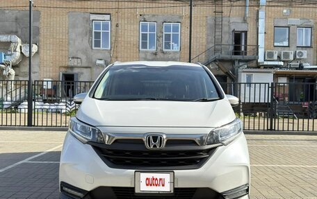 Honda Freed II, 2020 год, 1 700 000 рублей, 32 фотография
