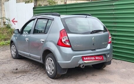 Renault Sandero I, 2011 год, 490 000 рублей, 2 фотография