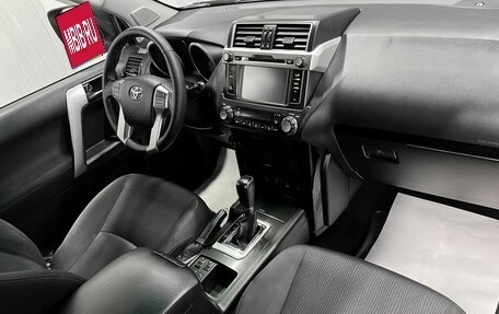 Toyota Land Cruiser Prado 150 рестайлинг 2, 2016 год, 3 615 000 рублей, 13 фотография