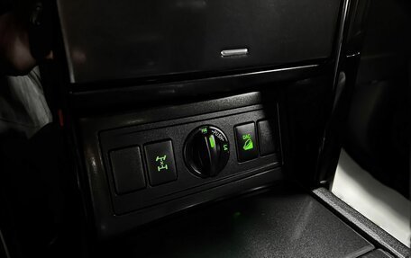 Toyota Land Cruiser Prado 150 рестайлинг 2, 2016 год, 3 615 000 рублей, 21 фотография