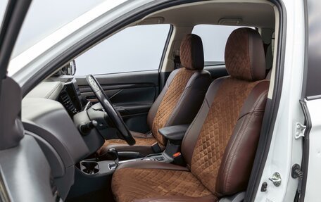 Mitsubishi Outlander III рестайлинг 3, 2016 год, 1 455 000 рублей, 11 фотография