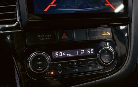 Mitsubishi Outlander III рестайлинг 3, 2016 год, 1 455 000 рублей, 15 фотография
