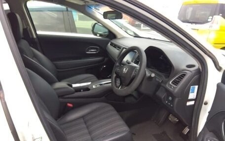 Honda Vezel, 2015 год, 1 650 000 рублей, 10 фотография