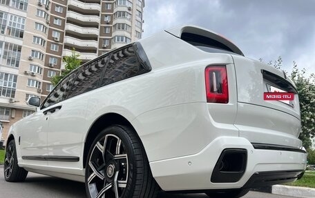 Rolls-Royce Cullinan, 2025 год, 56 000 000 рублей, 12 фотография