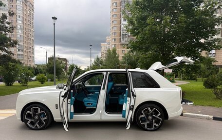 Rolls-Royce Cullinan, 2025 год, 56 000 000 рублей, 15 фотография