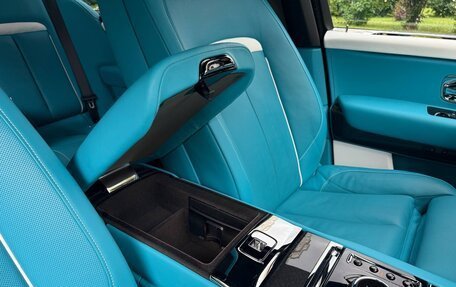 Rolls-Royce Cullinan, 2025 год, 56 000 000 рублей, 30 фотография