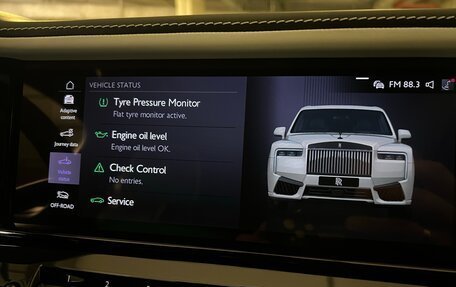 Rolls-Royce Cullinan, 2025 год, 56 000 000 рублей, 39 фотография