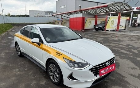 Hyundai Sonata VIII, 2021 год, 1 480 000 рублей, 2 фотография