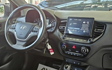 Hyundai Solaris II рестайлинг, 2022 год, 2 029 000 рублей, 19 фотография