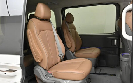 Hyundai Staria, 2024 год, 4 590 000 рублей, 10 фотография