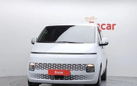 Hyundai Staria, 2025 год, 4 236 066 рублей, 2 фотография