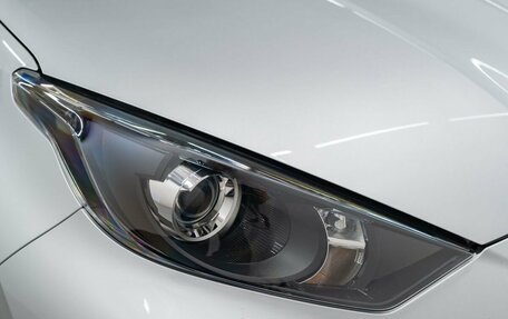 Toyota Yaris, 2021 год, 1 099 000 рублей, 19 фотография