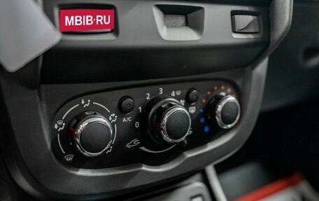 Renault Duster I рестайлинг, 2017 год, 1 175 000 рублей, 13 фотография