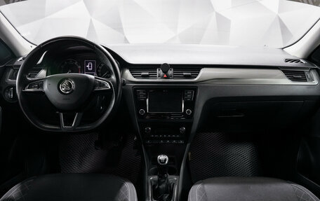 Skoda Rapid I, 2018 год, 970 000 рублей, 10 фотография